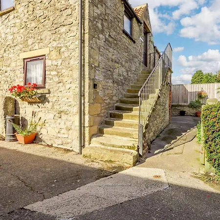 2 Bed In 88957 Newton-on-Rawcliffe