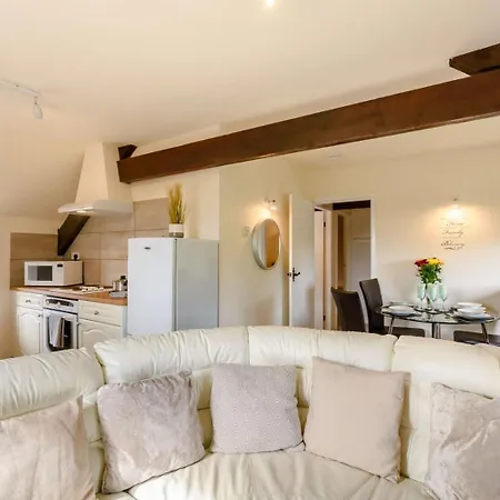 2 Bed In Pickering Oc-88957 *