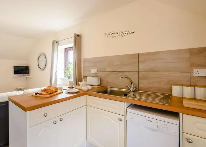 2 Bed In Pickering Oc-88957 Ferienhaus *